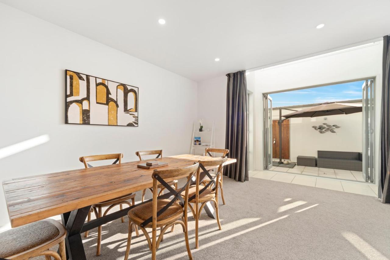 Lakeview Luxury - Taupo Holiday Apartment المظهر الخارجي الصورة