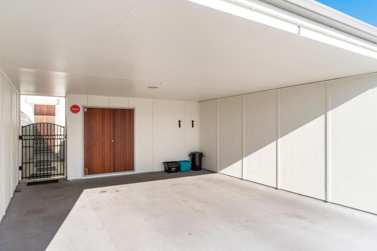 Lakeview Luxury - Taupo Holiday Apartment المظهر الخارجي الصورة
