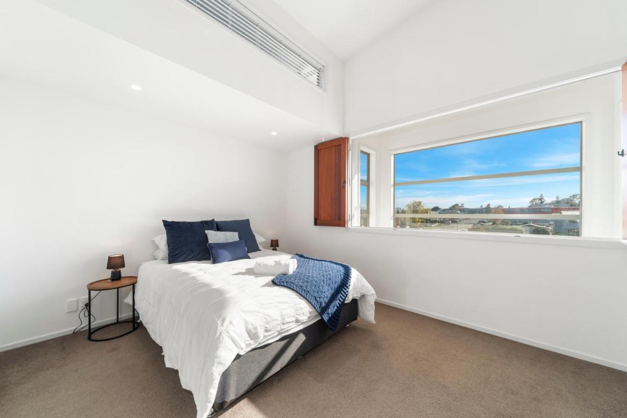 Lakeview Luxury - Taupo Holiday Apartment المظهر الخارجي الصورة