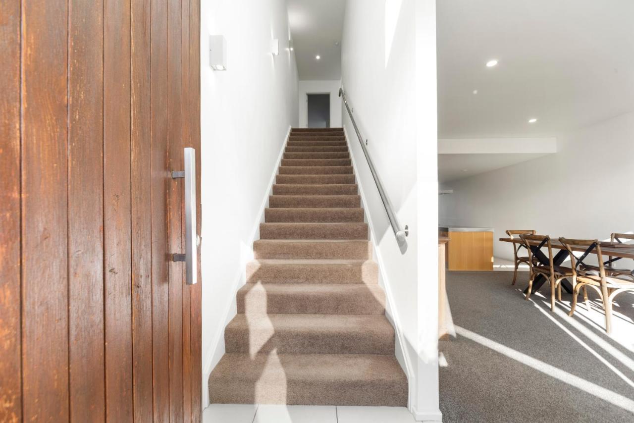Lakeview Luxury - Taupo Holiday Apartment المظهر الخارجي الصورة